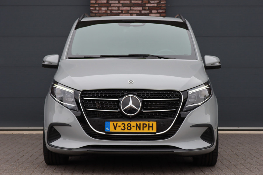 Mercedes-Benz V-Klasse 250d L2 Avantgarde | Distronic | AMG | Trekhaak | Standverwarming | Surround Camera | Elek. Schuifdeuren | Multibeam LED | Leder | Rijassistentiepakket | Verwarmd Stuurwiel |