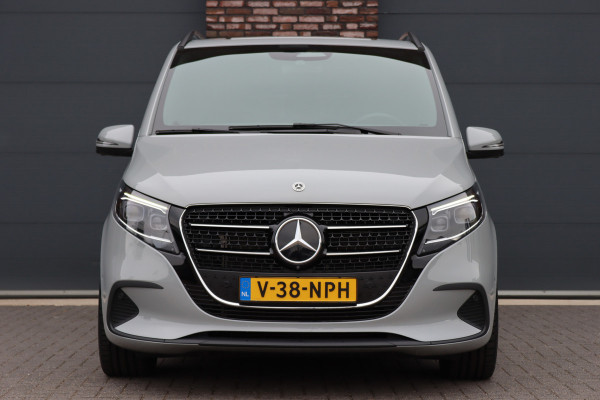 Mercedes-Benz V-Klasse 250d L2 Avantgarde | Distronic | AMG | Trekhaak | Standverwarming | Surround Camera | Elek. Schuifdeuren | Multibeam LED | Leder | Rijassistentiepakket | Verwarmd Stuurwiel |
