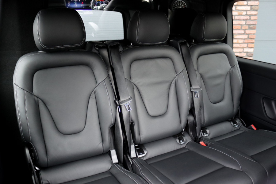 Mercedes-Benz V-Klasse 250d L2 Avantgarde | Distronic | AMG | Trekhaak | Standverwarming | Surround Camera | Elek. Schuifdeuren | Multibeam LED | Leder | Rijassistentiepakket | Verwarmd Stuurwiel |