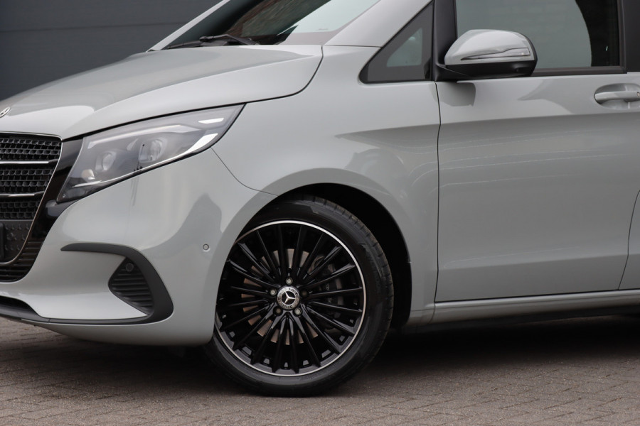 Mercedes-Benz V-Klasse 250d L2 Avantgarde | Distronic | AMG | Trekhaak | Standverwarming | Surround Camera | Elek. Schuifdeuren | Multibeam LED | Leder | Rijassistentiepakket | Verwarmd Stuurwiel |