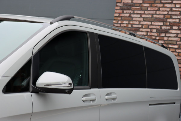 Mercedes-Benz V-Klasse 250d L2 Avantgarde | Distronic | AMG | Trekhaak | Standverwarming | Surround Camera | Elek. Schuifdeuren | Multibeam LED | Leder | Rijassistentiepakket | Verwarmd Stuurwiel |