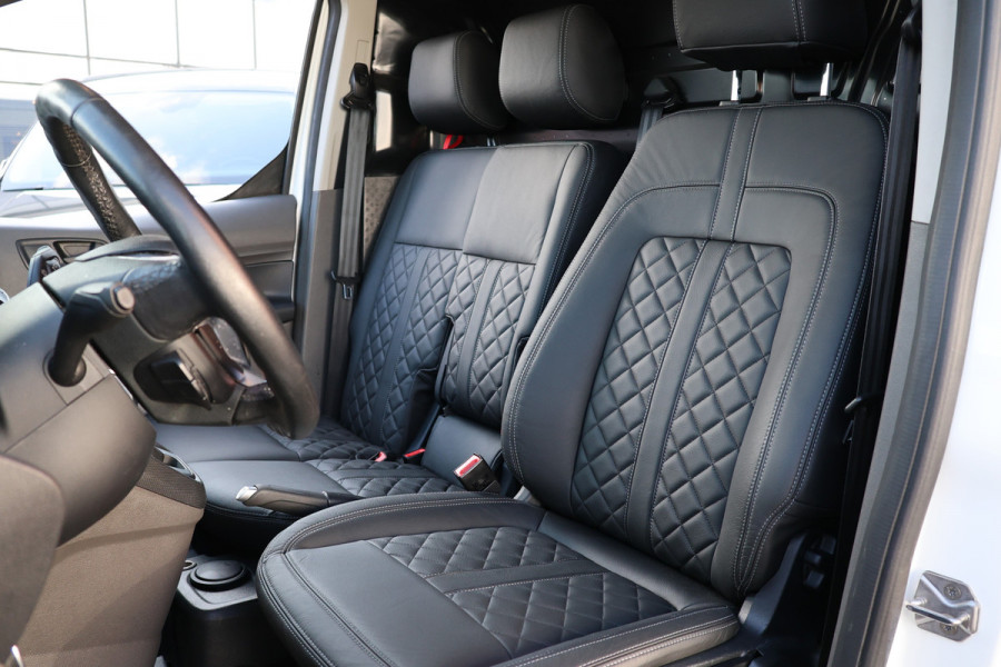 Ford Transit Connect 1.5 EcoBlue 120 PK L2 AUT | ACC | BLIS | Sortimo betimmering | Bi-Xenon | Stoelverwarming | Camera | Trekhaak | Elek. spiegels | 3-Zitter | Nieuwe APK | Dealer onderhouden