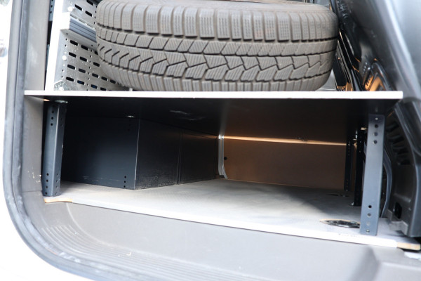 Ford Transit Connect 1.5 EcoBlue 120 PK L2 AUT | ACC | BLIS | Sortimo betimmering | Bi-Xenon | Stoelverwarming | Camera | Trekhaak | Elek. spiegels | 3-Zitter | Nieuwe APK | Dealer onderhouden