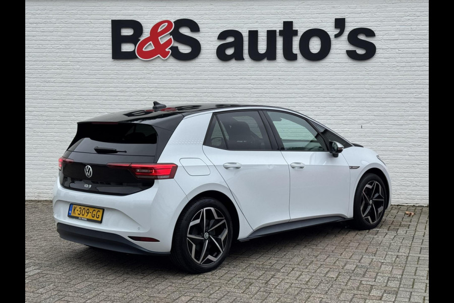 Volkswagen ID.3 First Plus 58 kWh Adaptive cruise Climate Stuur-/stoelverwarming Navi Apple / Android DAB