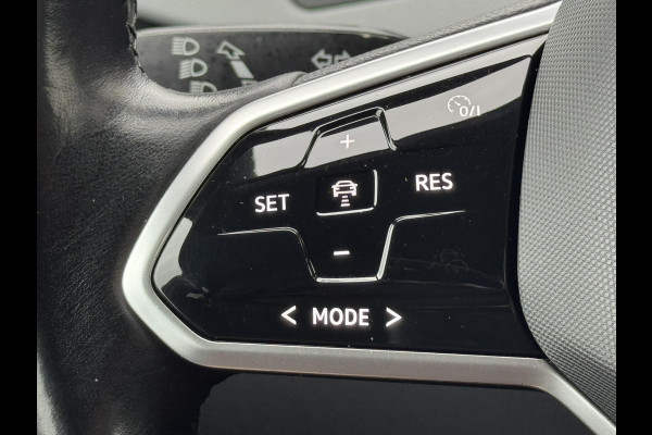 Volkswagen ID.3 First Plus 58 kWh Adaptive cruise Climate Stuur-/stoelverwarming Navi Apple / Android DAB