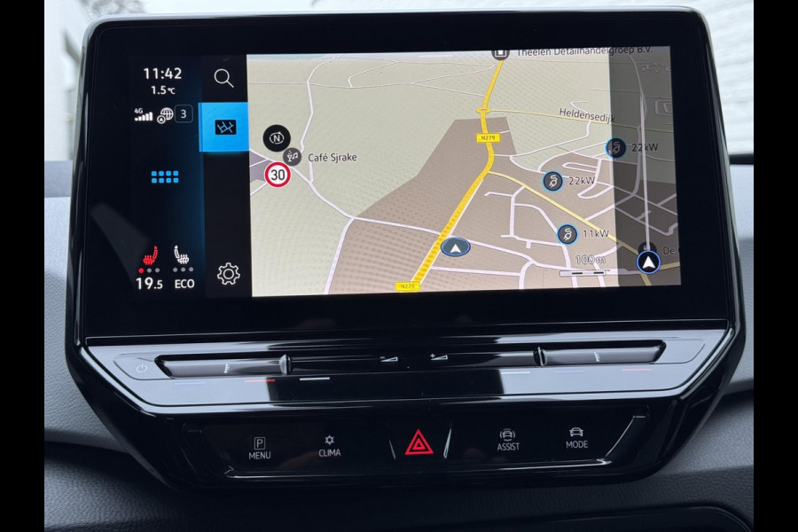 Volkswagen ID.3 First Plus 58 kWh Adaptive cruise Climate Stuur-/stoelverwarming Navi Apple / Android DAB