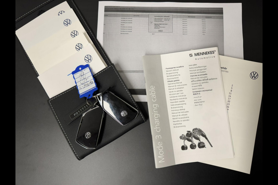 Volkswagen ID.3 First Plus 58 kWh Adaptive cruise Climate Stuur-/stoelverwarming Navi Apple / Android DAB