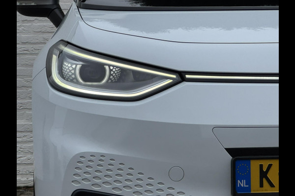 Volkswagen ID.3 First Plus 58 kWh Adaptive cruise Climate Stuur-/stoelverwarming Navi Apple / Android DAB