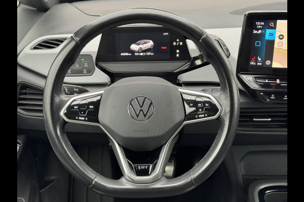 Volkswagen ID.3 First Plus 58 kWh Adaptive cruise Climate Stuur-/stoelverwarming Navi Apple / Android DAB