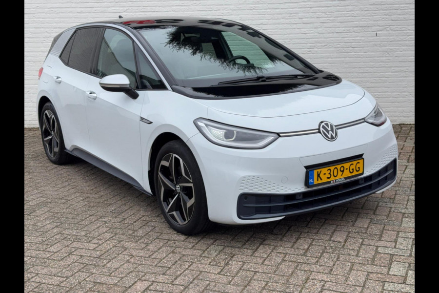 Volkswagen ID.3 First Plus 58 kWh Adaptive cruise Climate Stuur-/stoelverwarming Navi Apple / Android DAB