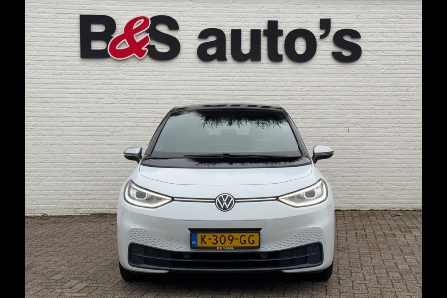 Volkswagen ID.3 First Plus 58 kWh Adaptive cruise Climate Stuur-/stoelverwarming Navi Apple / Android DAB