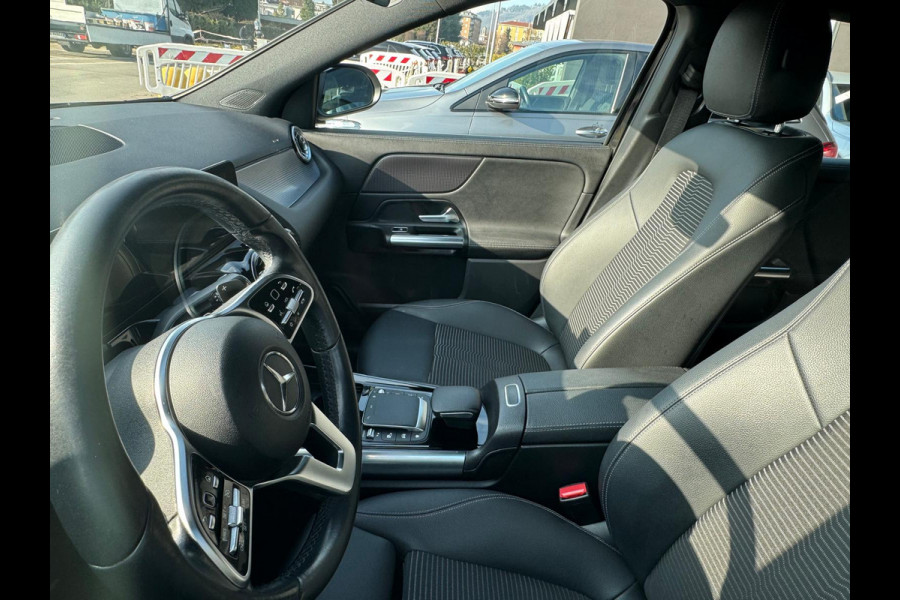 Mercedes-Benz EQA 250 Sport 67 kWh Advanced  Pakket, Premium pakket, rij-assistentie pakket Wordt verwacht begin maart