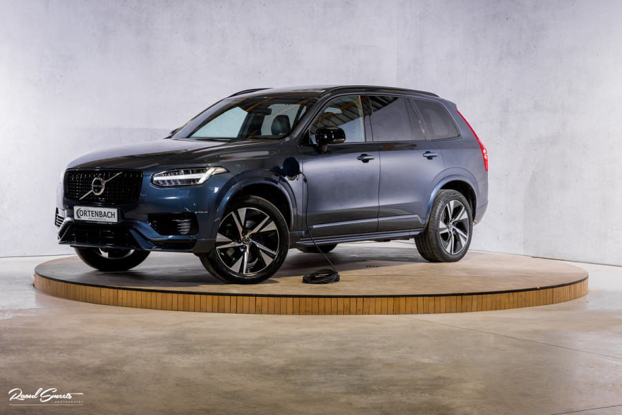 Volvo XC90 2.0 T8 Recharge AWD R-Design | Panorama dak | Zwenkbare trekhaak | Harman Kardon | Adaptieve cruise | Memory |