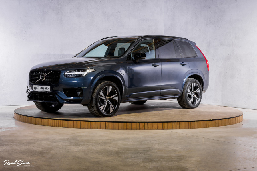 Volvo XC90 2.0 T8 Recharge AWD R-Design | Panorama dak | Zwenkbare trekhaak | Harman Kardon | Adaptieve cruise | Memory |