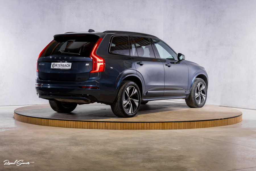 Volvo XC90 2.0 T8 Recharge AWD R-Design | Panorama dak | Zwenkbare trekhaak | Harman Kardon | Adaptieve cruise | Memory |