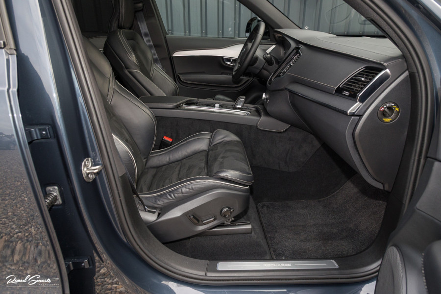 Volvo XC90 2.0 T8 Recharge AWD R-Design | Panorama dak | Zwenkbare trekhaak | Harman Kardon | Adaptieve cruise | Memory |