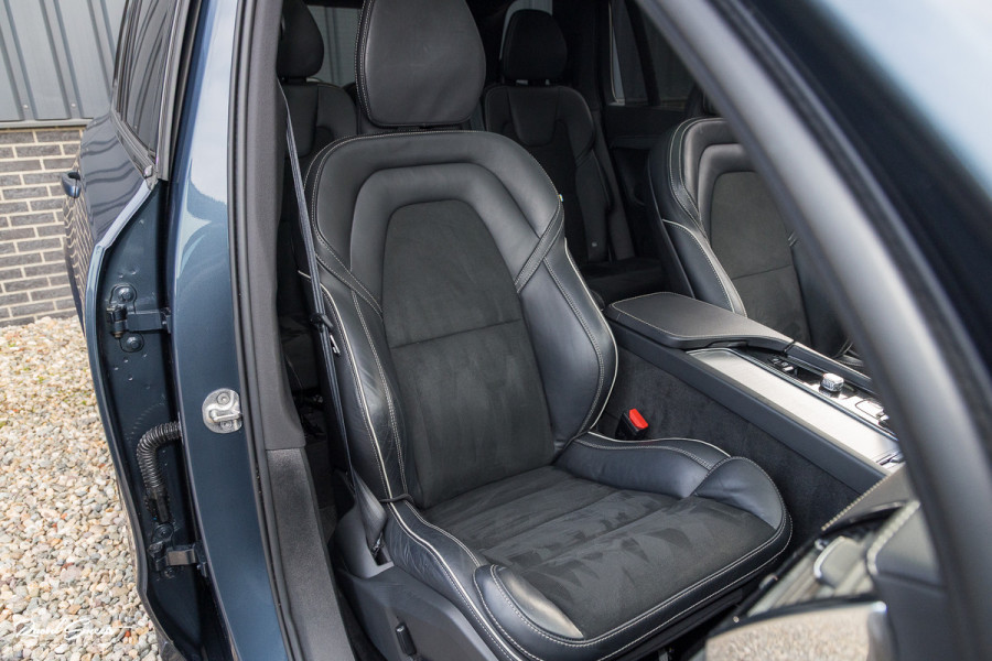 Volvo XC90 2.0 T8 Recharge AWD R-Design | Panorama dak | Zwenkbare trekhaak | Harman Kardon | Adaptieve cruise | Memory |