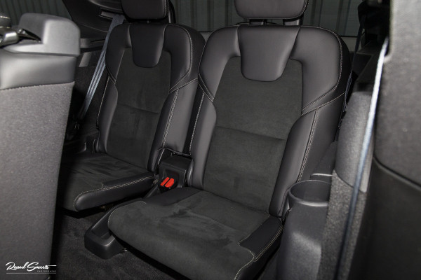 Volvo XC90 2.0 T8 Recharge AWD R-Design | Panorama dak | Zwenkbare trekhaak | Harman Kardon | Adaptieve cruise | Memory |