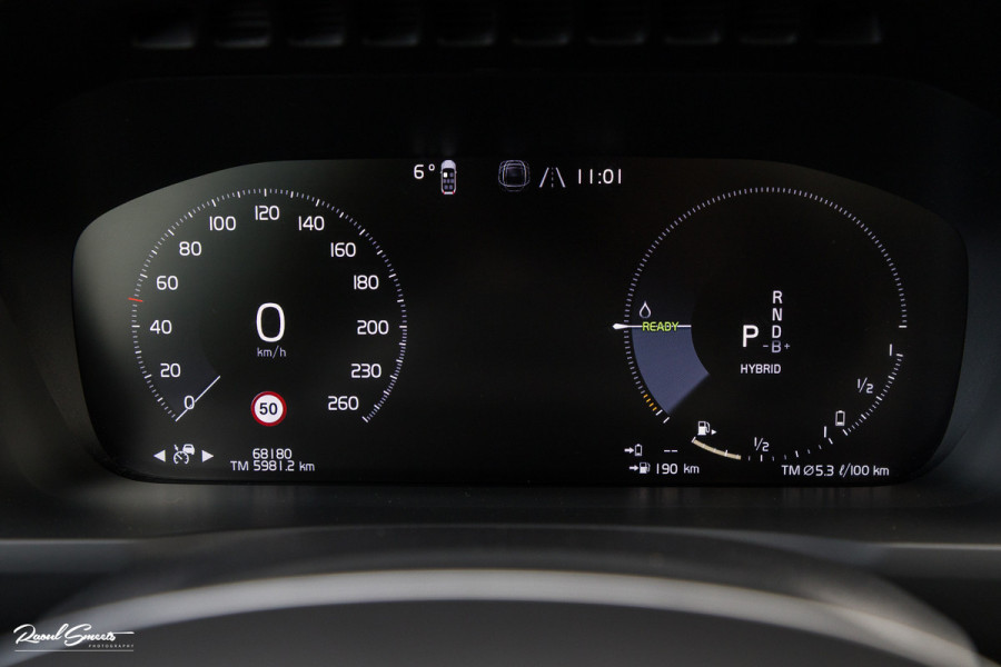 Volvo XC90 2.0 T8 Recharge AWD R-Design | Panorama dak | Zwenkbare trekhaak | Harman Kardon | Adaptieve cruise | Memory |