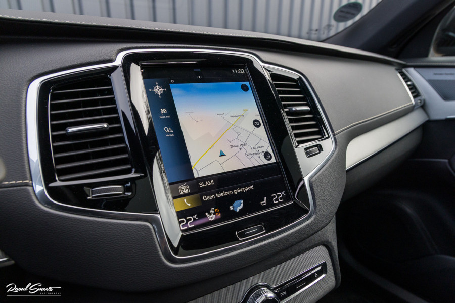 Volvo XC90 2.0 T8 Recharge AWD R-Design | Panorama dak | Zwenkbare trekhaak | Harman Kardon | Adaptieve cruise | Memory |