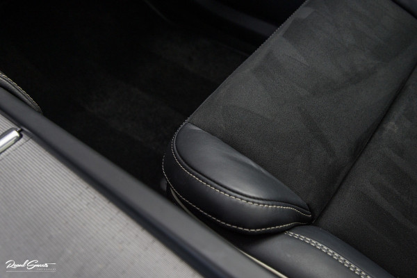 Volvo XC90 2.0 T8 Recharge AWD R-Design | Panorama dak | Zwenkbare trekhaak | Harman Kardon | Adaptieve cruise | Memory |