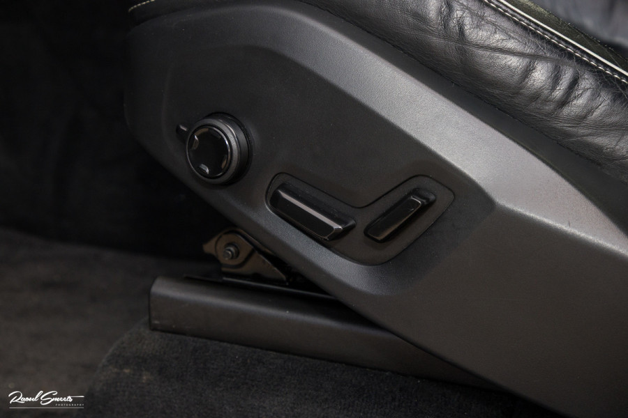 Volvo XC90 2.0 T8 Recharge AWD R-Design | Panorama dak | Zwenkbare trekhaak | Harman Kardon | Adaptieve cruise | Memory |