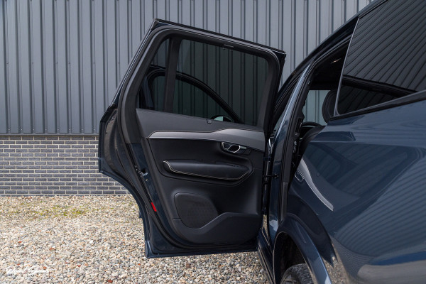 Volvo XC90 2.0 T8 Recharge AWD R-Design | Panorama dak | Zwenkbare trekhaak | Harman Kardon | Adaptieve cruise | Memory |