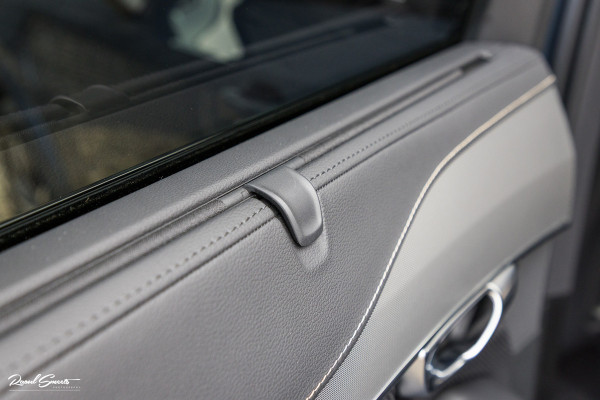 Volvo XC90 2.0 T8 Recharge AWD R-Design | Panorama dak | Zwenkbare trekhaak | Harman Kardon | Adaptieve cruise | Memory |