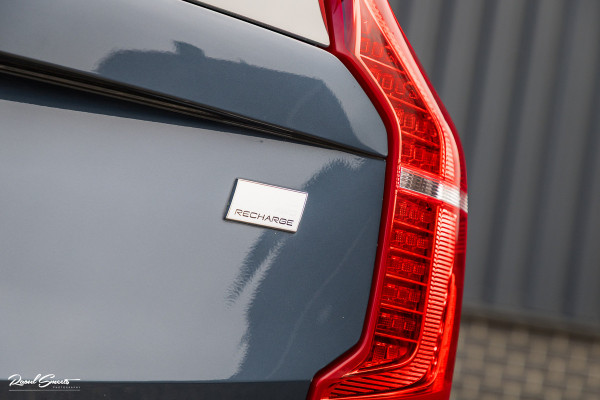Volvo XC90 2.0 T8 Recharge AWD R-Design | Panorama dak | Zwenkbare trekhaak | Harman Kardon | Adaptieve cruise | Memory |