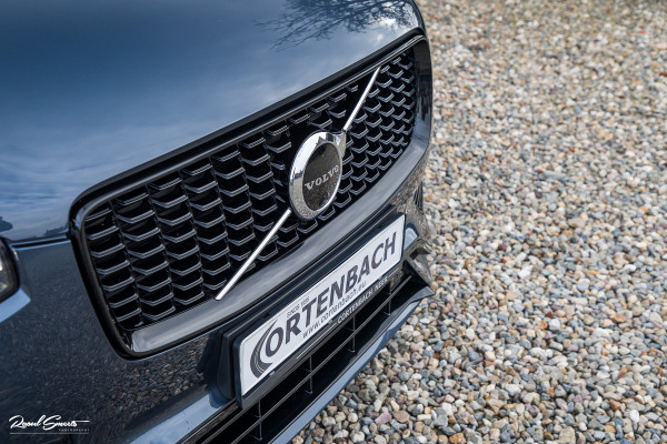 Volvo XC90 2.0 T8 Recharge AWD R-Design | Panorama dak | Zwenkbare trekhaak | Harman Kardon | Adaptieve cruise | Memory |