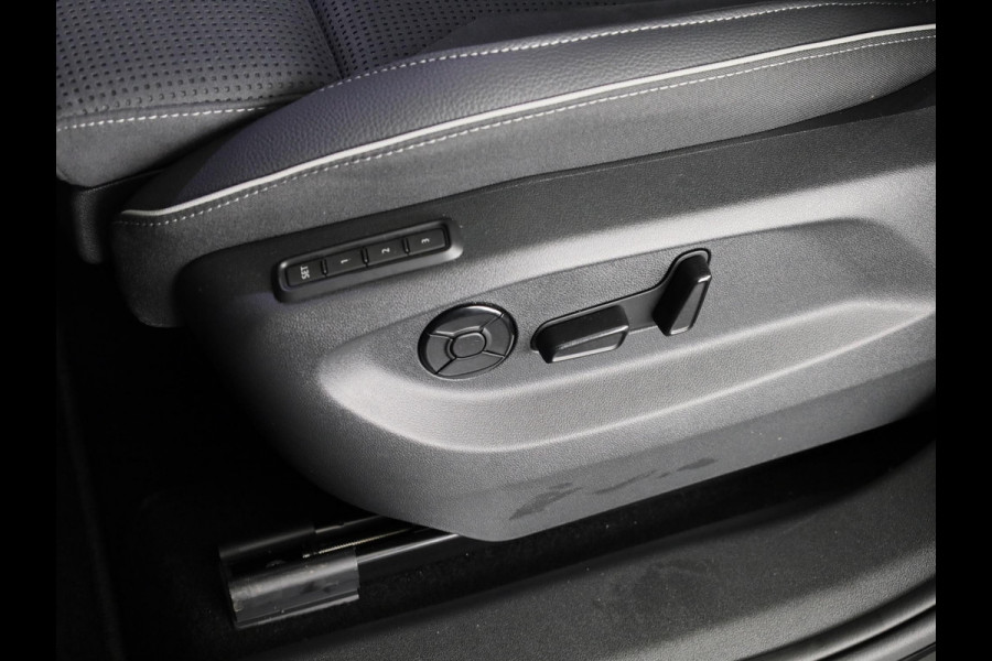 Škoda Kodiaq Sportline Business PHEV 1.5 TSI 204pk | Canton Sound | Panoramadak | Trekhaak | Light & View | Elek. stoelen | Adaptive Cruise | Blind Spot |