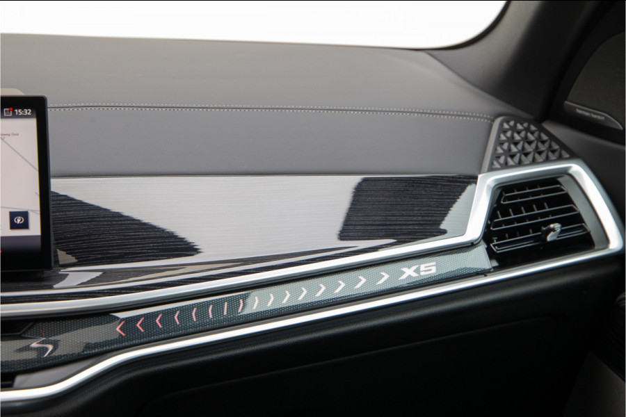 BMW X5 xDrive50e M-Sport Manhattan Grey, Pano, Innovation, Harman-Kardon, Head-up 2026