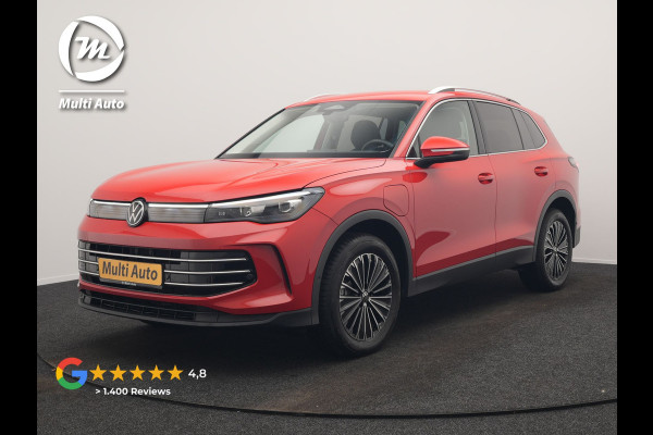 Volkswagen Tiguan 1.5 eHybrid Elegance Plug In Hybrid 204pk Dealer O.H PHEV | Trekhaak af Fabriek | Alcantara Sportstoelen Massage & Verwarmd | Adaptive Cruise | IQ Light & IQ Drive | Parkassist | Keyless | Virtual | Sfeerverlichting |