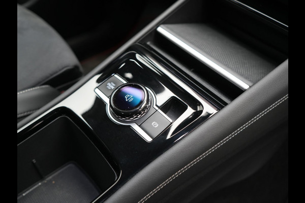 Volkswagen Tiguan 1.5 eHybrid Elegance Plug In Hybrid 204pk Dealer O.H PHEV | Trekhaak af Fabriek | Alcantara Sportstoelen Massage & Verwarmd | Adaptive Cruise | IQ Light & IQ Drive | Parkassist | Keyless | Virtual | Sfeerverlichting |