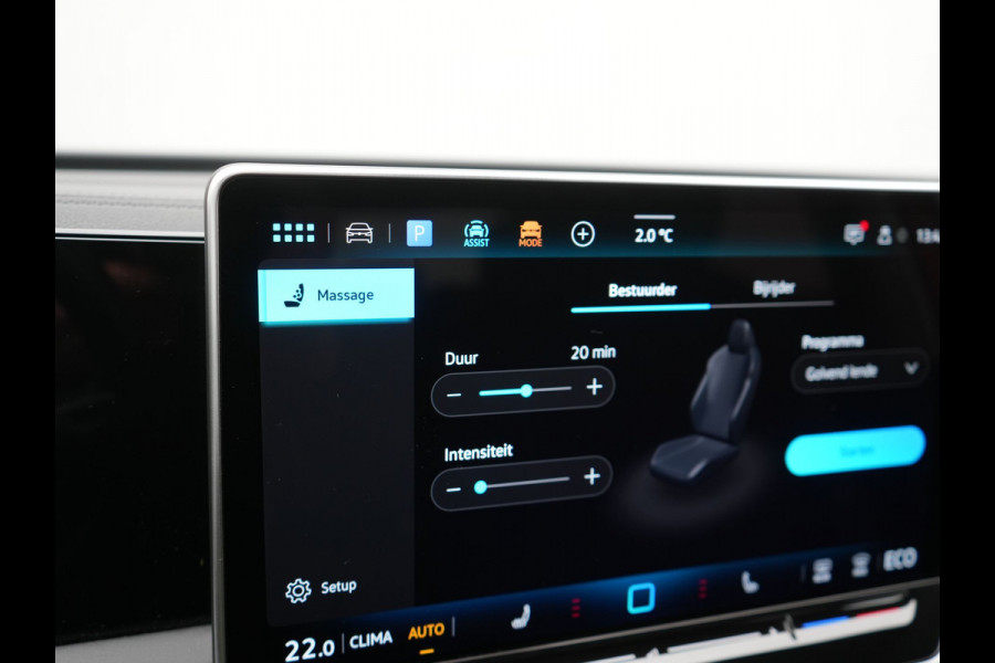 Volkswagen Tiguan 1.5 eHybrid Elegance Plug In Hybrid 204pk Dealer O.H PHEV | Trekhaak af Fabriek | Alcantara Sportstoelen Massage & Verwarmd | Adaptive Cruise | IQ Light & IQ Drive | Parkassist | Keyless | Virtual | Sfeerverlichting |