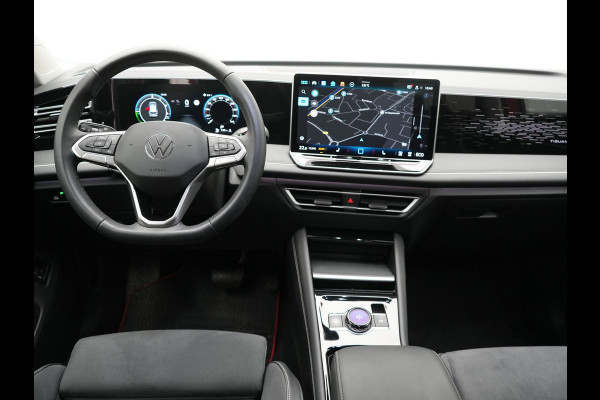 Volkswagen Tiguan 1.5 eHybrid Elegance Plug In Hybrid 204pk Dealer O.H PHEV | Trekhaak af Fabriek | Alcantara Sportstoelen Massage & Verwarmd | Adaptive Cruise | IQ Light & IQ Drive | Parkassist | Keyless | Virtual | Sfeerverlichting |