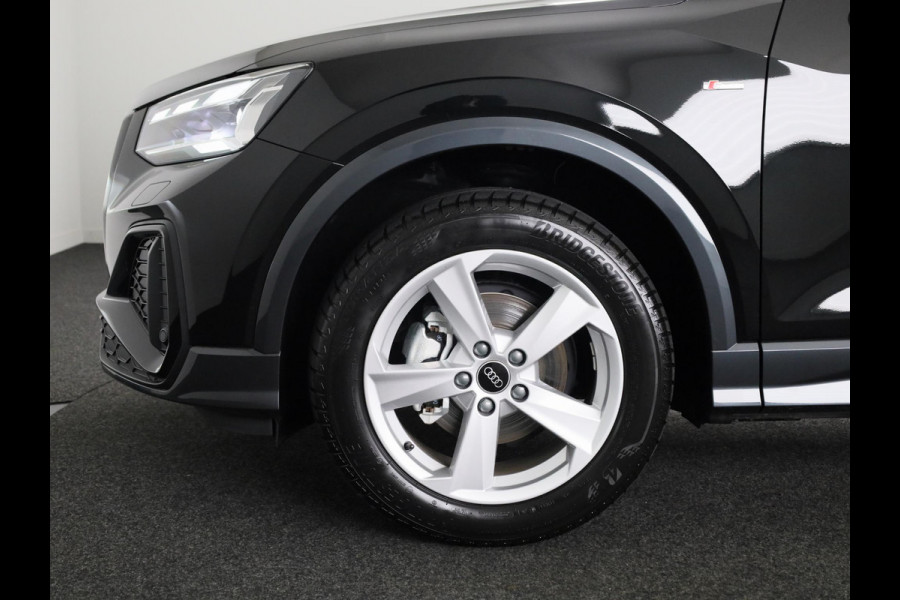 Audi Q2 35 TFSI S Edition | Optiek pakket zwart plus | Privacy glas | Stoelverwarming voorin | Audi Soundsysteem |