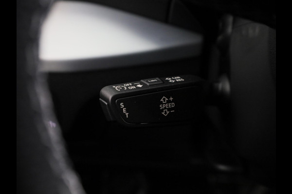 Audi Q2 35 TFSI S Edition | Optiek pakket zwart plus | Privacy glas | Stoelverwarming voorin | Audi Soundsysteem |
