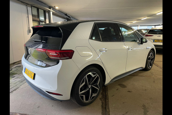 Volkswagen ID.3 First Plus 58 kWh | elektrische spiegels | LED koplampen | parkeersensoren