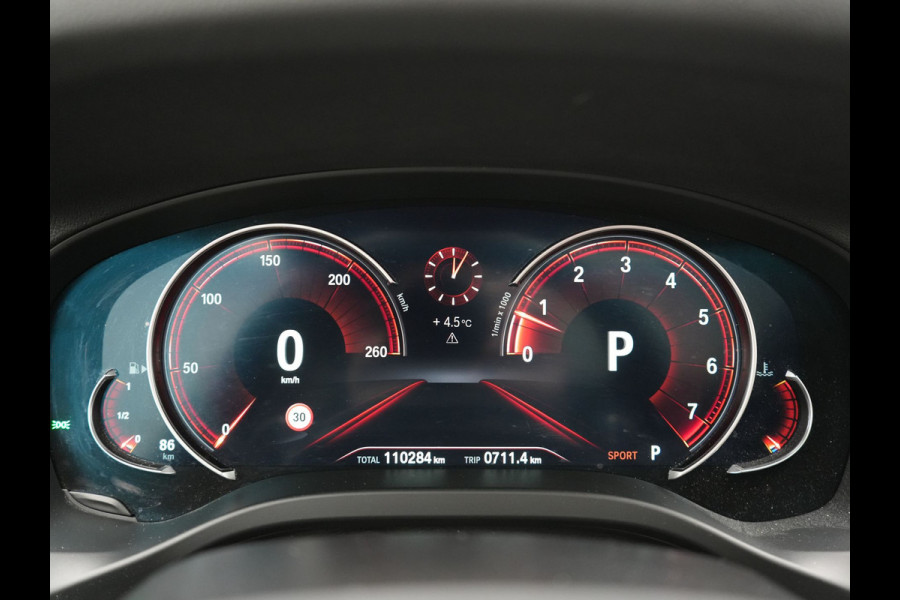 BMW X3 xDrive20i M Sport Shadow 184pk Dealer O.H | Trekhaak af Fabriek | Panodak | Adaptive Cruise | Sportstoelen Memory | Harman Kardon |  Head Up | 19"L.M | BLIS |