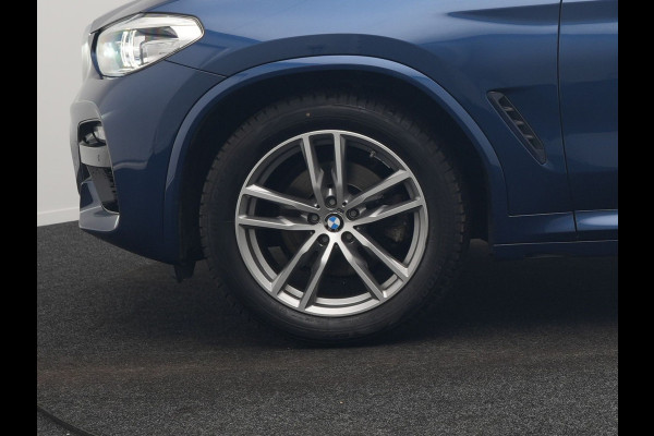 BMW X3 xDrive20i M Sport Shadow 184pk Dealer O.H | Trekhaak af Fabriek | Panodak | Adaptive Cruise | Sportstoelen Memory | Harman Kardon |  Head Up | 19"L.M | BLIS |