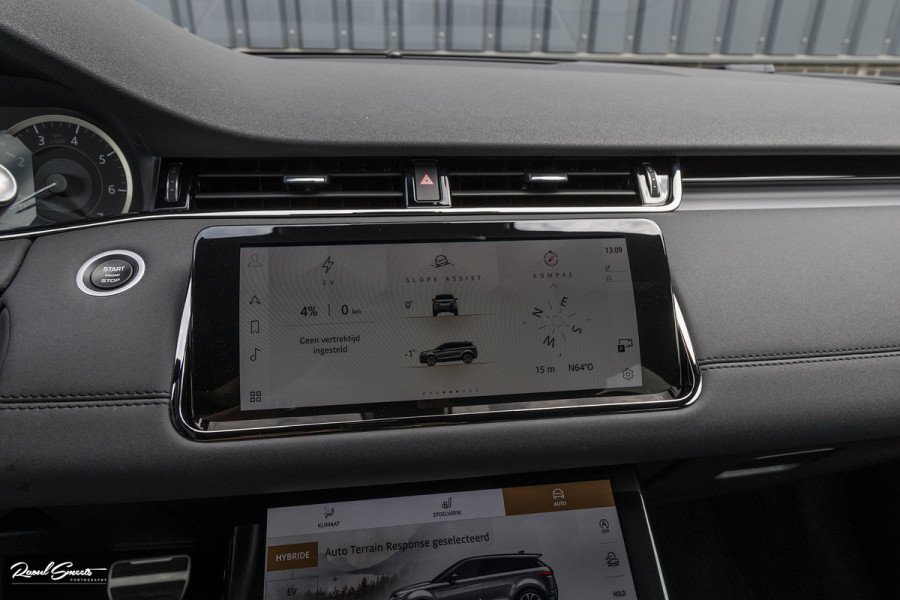 Land Rover Range Rover Evoque 1.5 P300e AWD R-Dynamic SE | Adaptieve cruise | Zwenkbare trekhaak | Premium audio | Apple carplay |