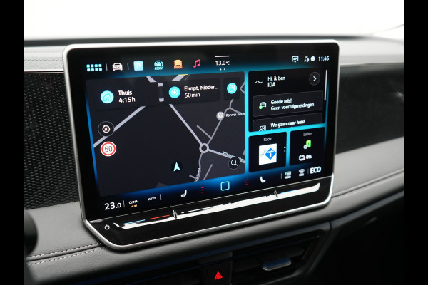 Volkswagen Tiguan 1.5 eHybrid Life Edition Plug In Hybrid 204pk Dealer O.H PHEV | Trekhaak af Fabriek | Adaptive Cruise | Parkassist | IQ Drive | Stuur & Stoelverwarming | Apple Carplay | Virtual | BLIS | Camera | Sfeerverlichting |