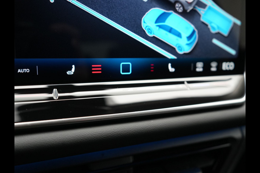 Volkswagen Tiguan 1.5 eHybrid Life Edition Plug In Hybrid 204pk Dealer O.H PHEV | Trekhaak af Fabriek | Adaptive Cruise | Parkassist | IQ Drive | Stuur & Stoelverwarming | Apple Carplay | Virtual | BLIS | Camera | Sfeerverlichting |