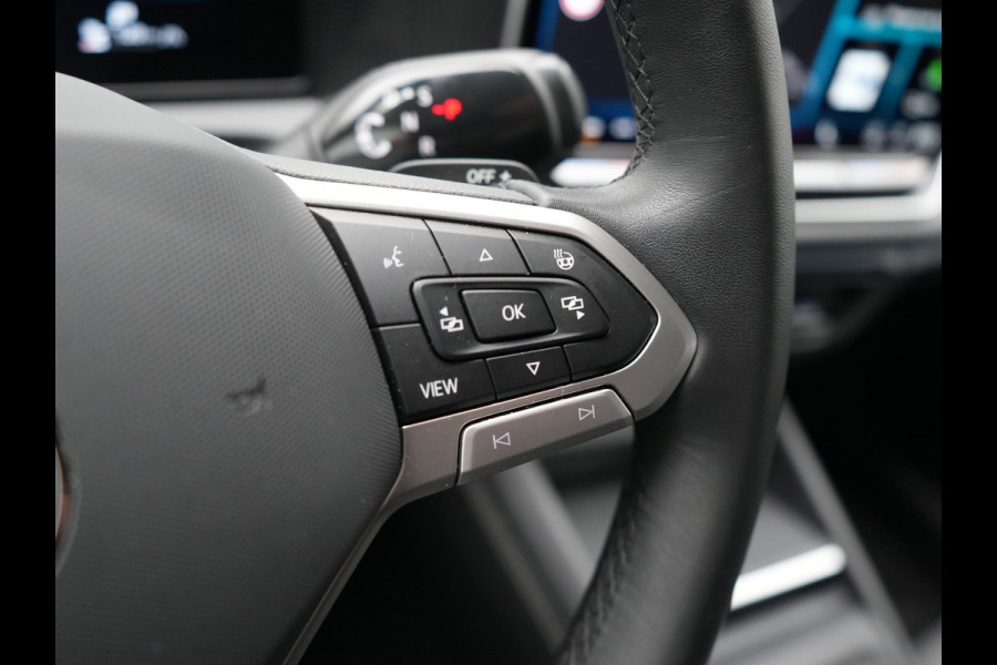 Volkswagen Tiguan 1.5 eHybrid Life Edition Plug In Hybrid 204pk Dealer O.H PHEV | Trekhaak af Fabriek | Adaptive Cruise | Parkassist | IQ Drive | Stuur & Stoelverwarming | Apple Carplay | Virtual | BLIS | Camera | Sfeerverlichting |