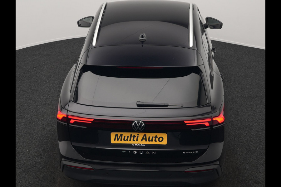 Volkswagen Tiguan 1.5 eHybrid Life Edition Plug In Hybrid 204pk Dealer O.H PHEV | Trekhaak af Fabriek | Adaptive Cruise | Parkassist | IQ Drive | Stuur & Stoelverwarming | Apple Carplay | Virtual | BLIS | Camera | Sfeerverlichting |