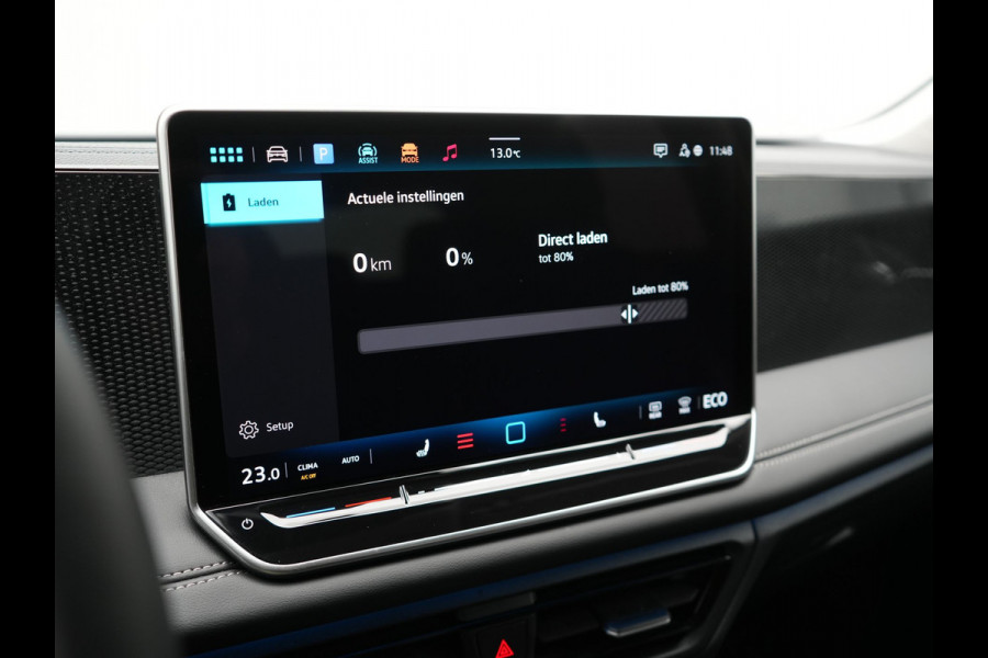 Volkswagen Tiguan 1.5 eHybrid Life Edition Plug In Hybrid 204pk Dealer O.H PHEV | Trekhaak af Fabriek | Adaptive Cruise | Parkassist | IQ Drive | Stuur & Stoelverwarming | Apple Carplay | Virtual | BLIS | Camera | Sfeerverlichting |