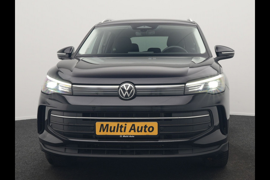 Volkswagen Tiguan 1.5 eHybrid Life Edition Plug In Hybrid 204pk Dealer O.H PHEV | Trekhaak af Fabriek | Adaptive Cruise | Parkassist | IQ Drive | Stuur & Stoelverwarming | Apple Carplay | Virtual | BLIS | Camera | Sfeerverlichting |