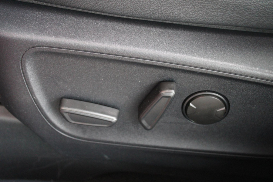 Ford Kuga 2.5 PHEV Titanium X | Panoramadak | Adaptive cruise control | Winter Pack | Half leder | Bang&Olufsen