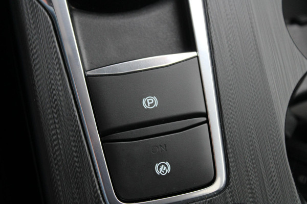 Ford Kuga 2.5 PHEV Titanium X | Panoramadak | Adaptive cruise control | Winter Pack | Half leder | Bang&Olufsen